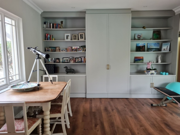 Cam, Constantia