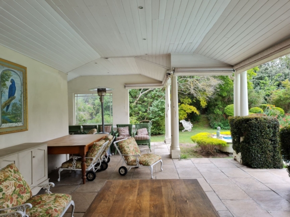 Cam, Constantia