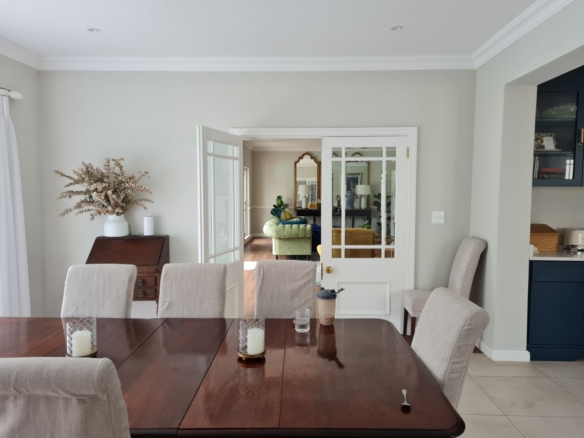 Cam, Constantia