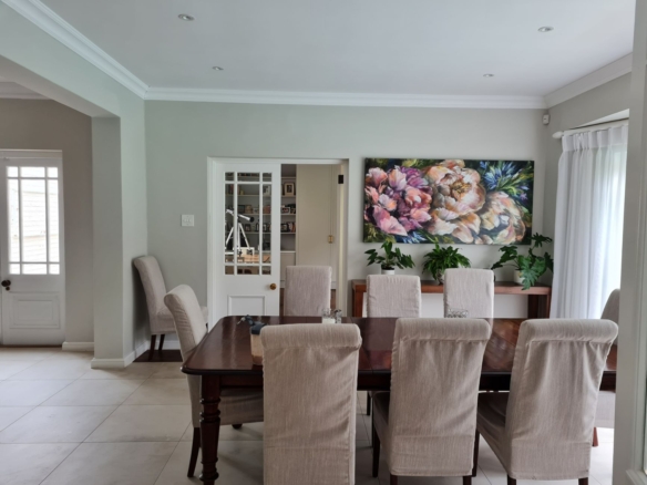 Cam, Constantia