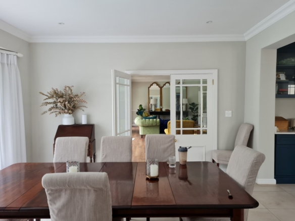 Cam, Constantia