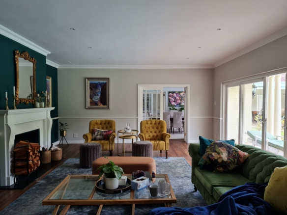 Cam, Constantia