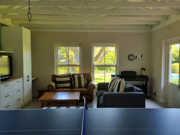 Lorcan, Constantia