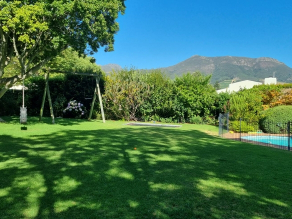Lorcan, Constantia