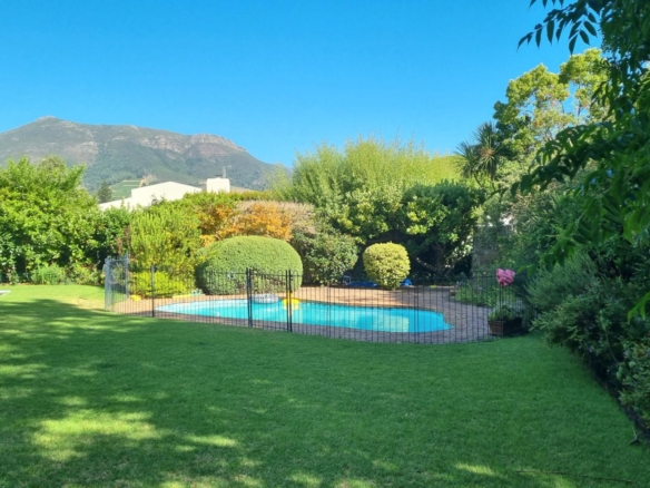 Lorcan, Constantia