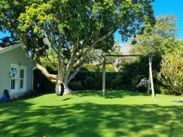 Lorcan, Constantia