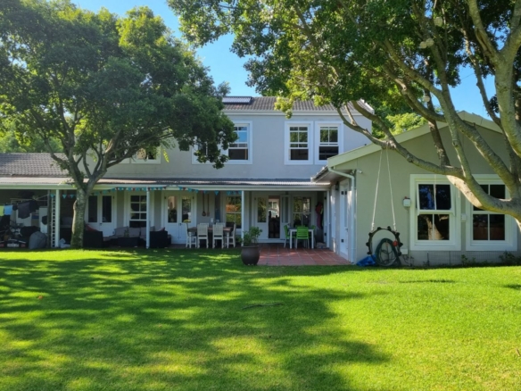 Lorcan, Constantia