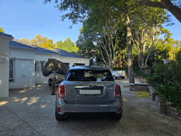 Zandile, Constantia