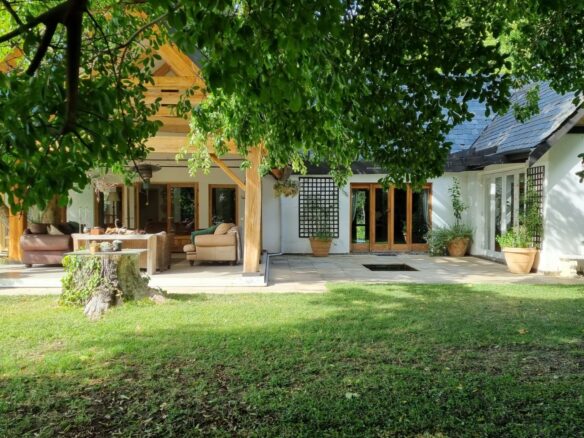 Venture, Constantia