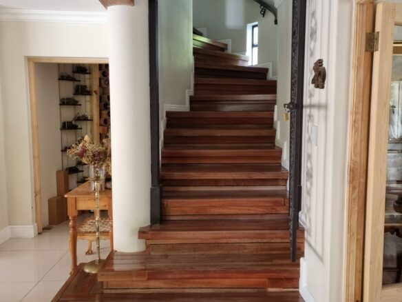Venture, Constantia