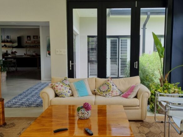 Dyamond, Constantia