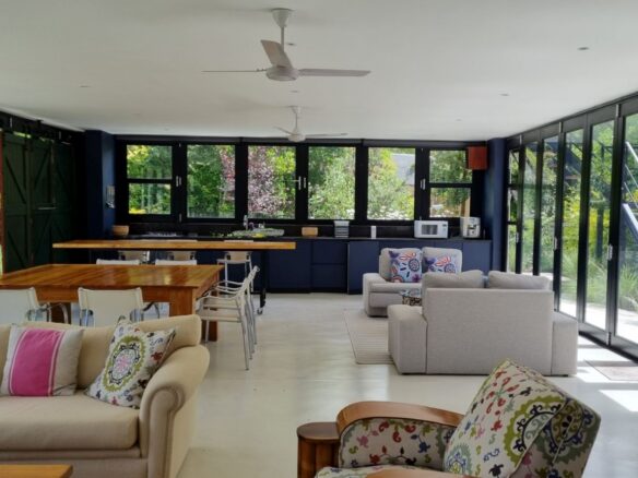 Dyamond, Constantia