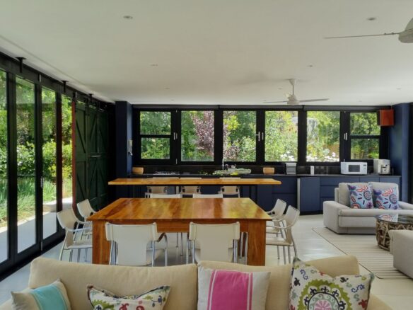 Dyamond, Constantia