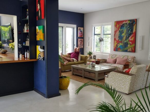 Dyamond, Constantia