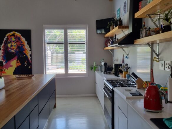 Dyamond, Constantia