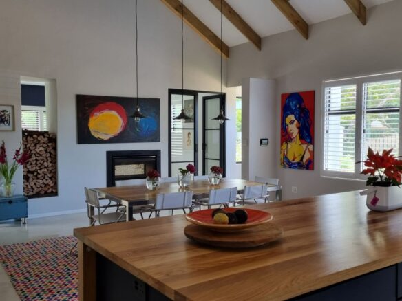 Dyamond, Constantia