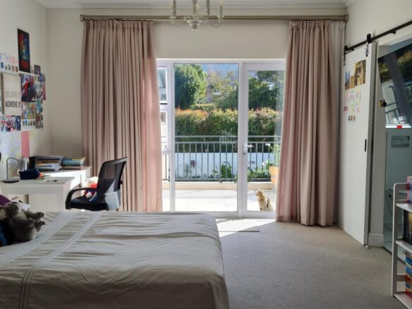Howzat, Constantia
