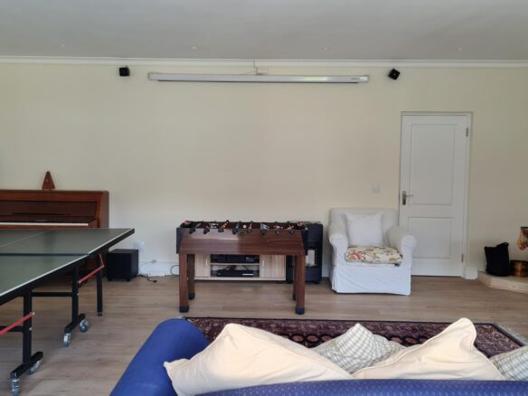 Howzat, Constantia