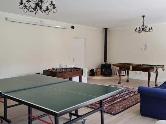 Howzat, Constantia