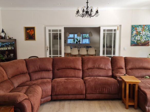 Howzat, Constantia