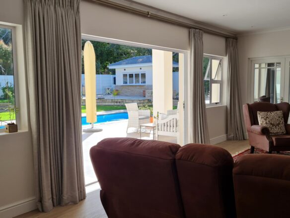 Howzat, Constantia