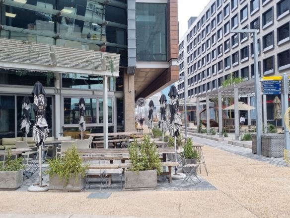 Si, Waterfront