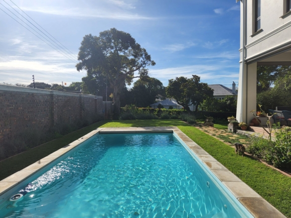 Victory, Rondebosch
