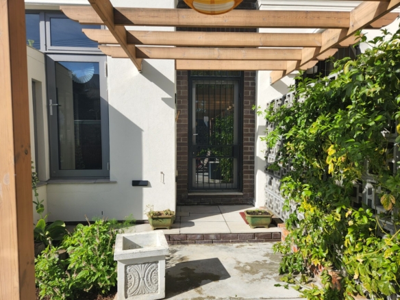 Victory, Rondebosch