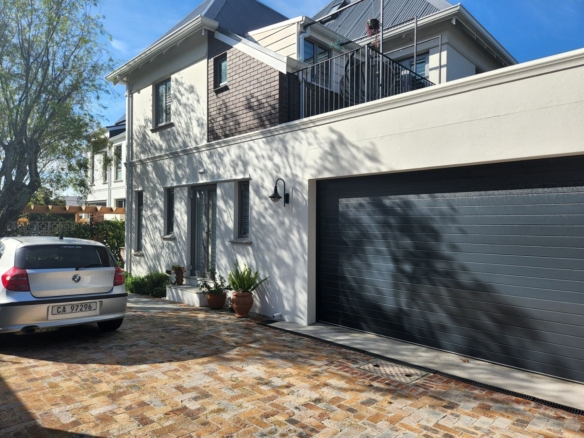 Victory, Rondebosch