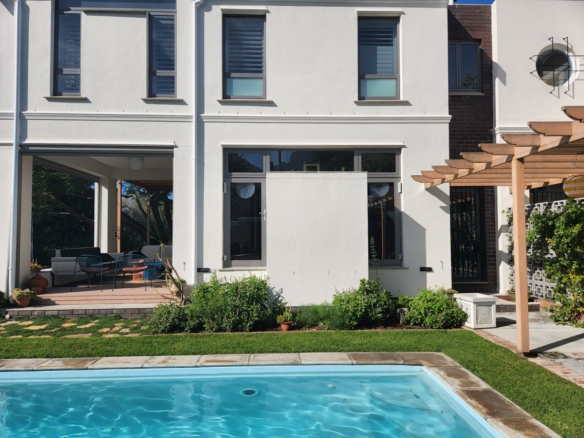 Victory, Rondebosch