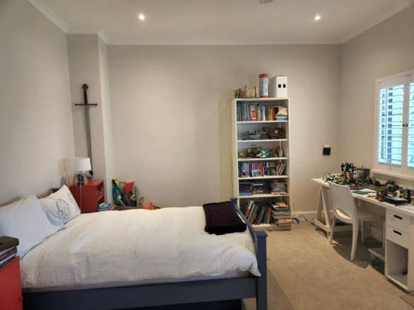 Victory, Rondebosch