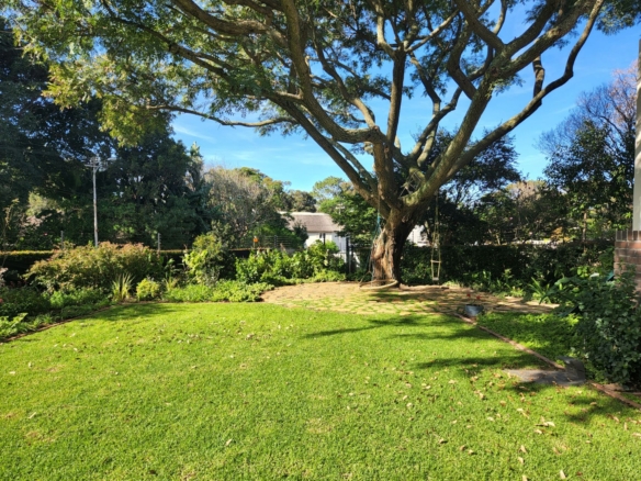 Victory, Rondebosch