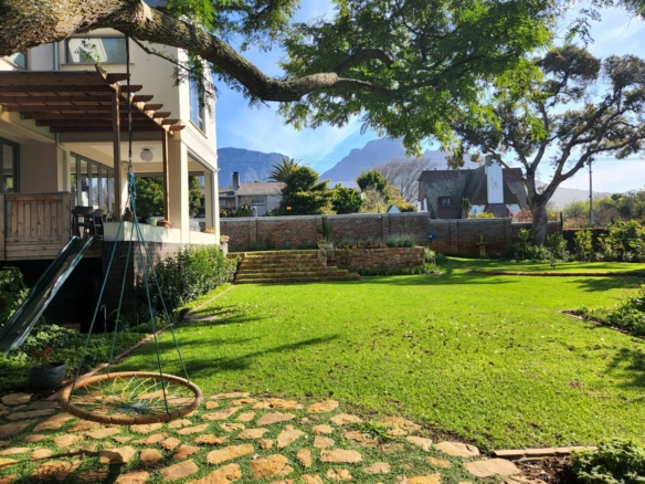 Victory, Rondebosch