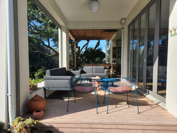 Victory, Rondebosch