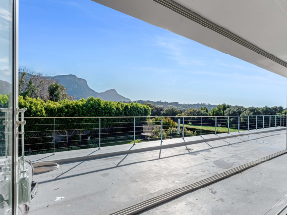 Gareth, Constantia