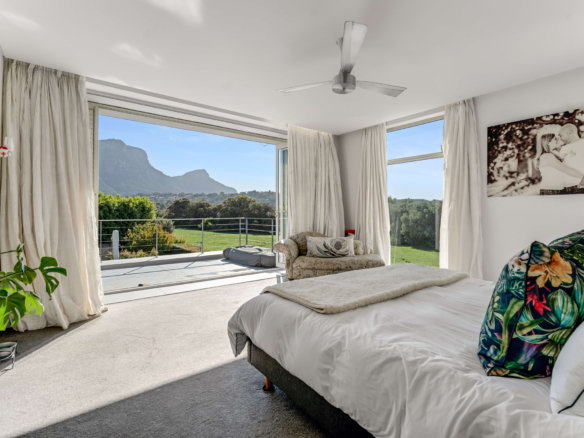 Gareth, Constantia