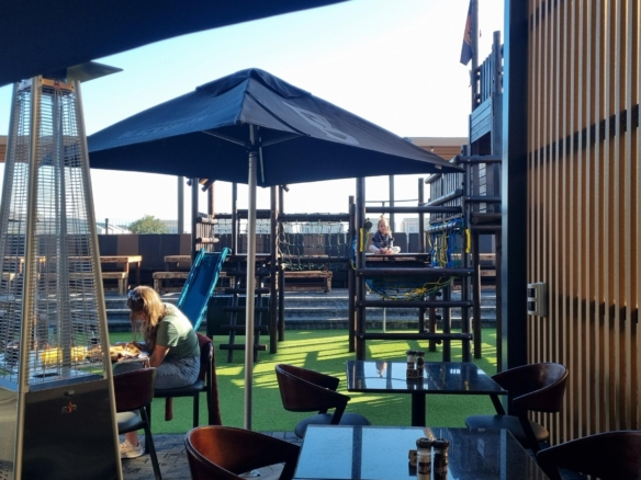 Black Bull, Sunningdale