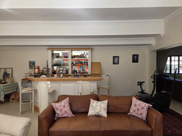 Dean, Constantia
