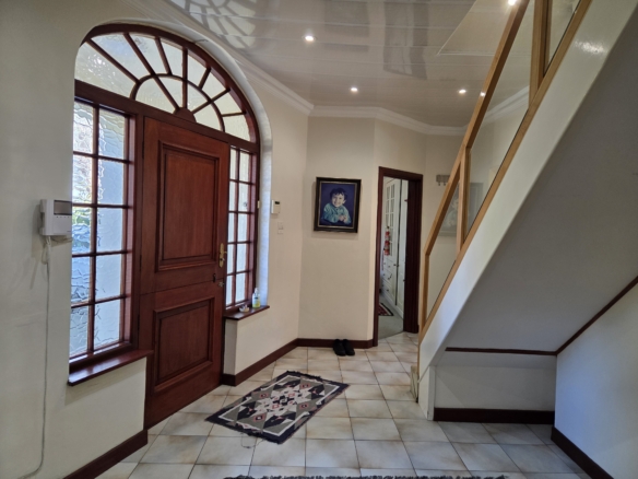 Dean, Constantia