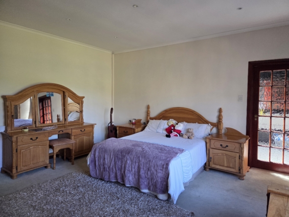 Dean, Constantia
