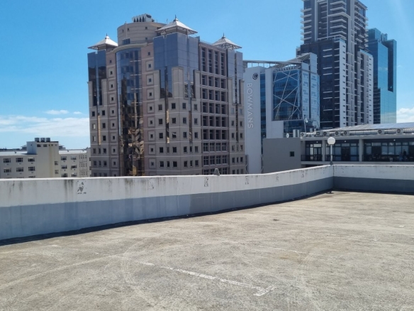 80, Cape Town