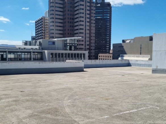 80, Cape Town