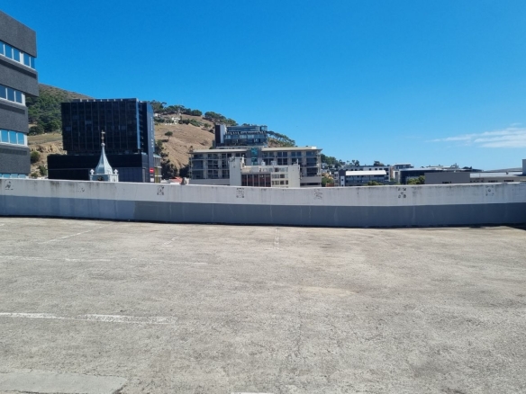 80, Cape Town