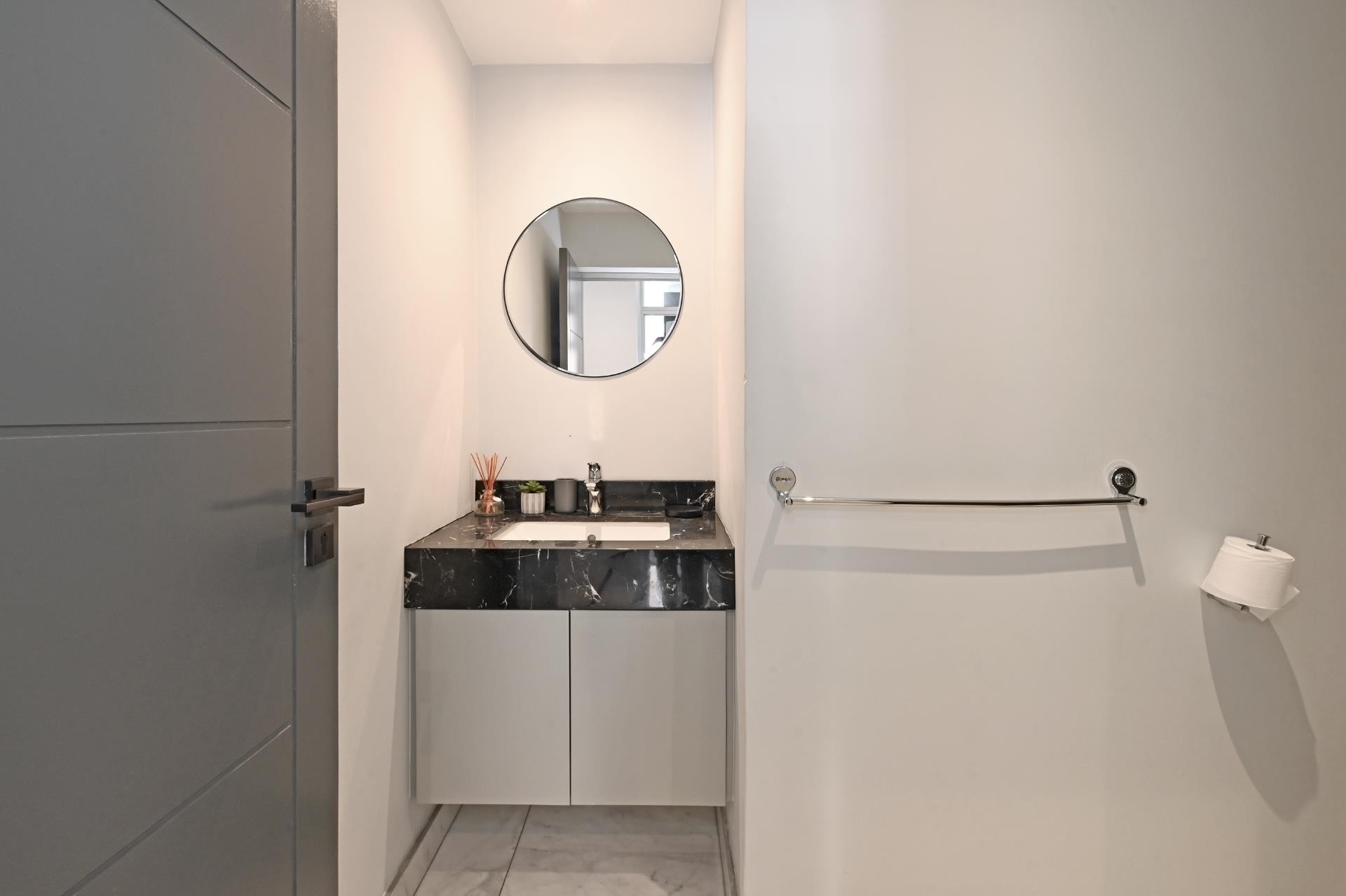 Poppy’s Penthouse, CBD