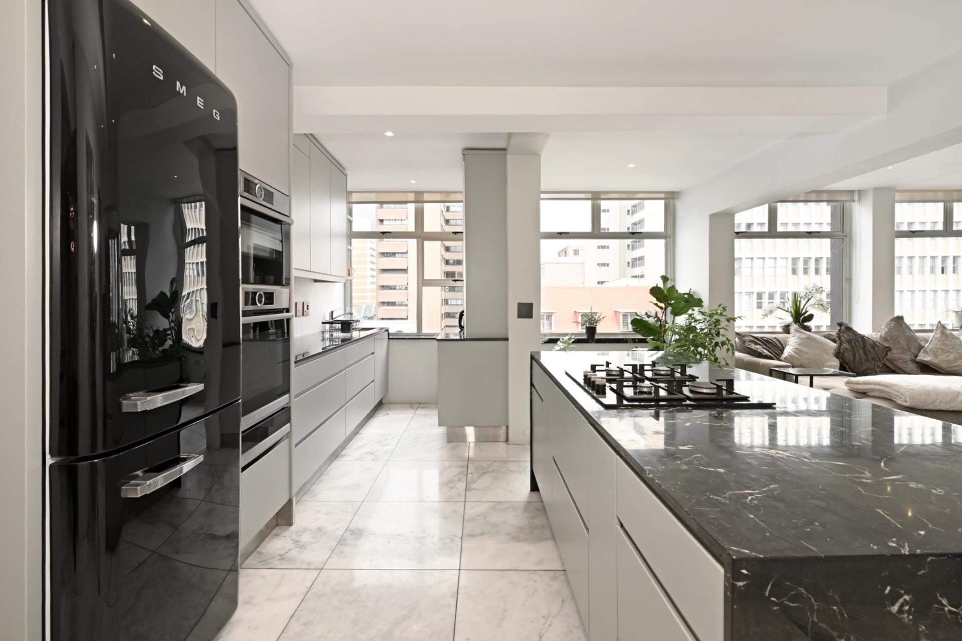 Poppy’s Penthouse, CBD