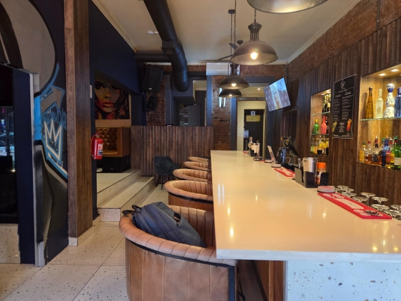 Bud Lounge, CBD