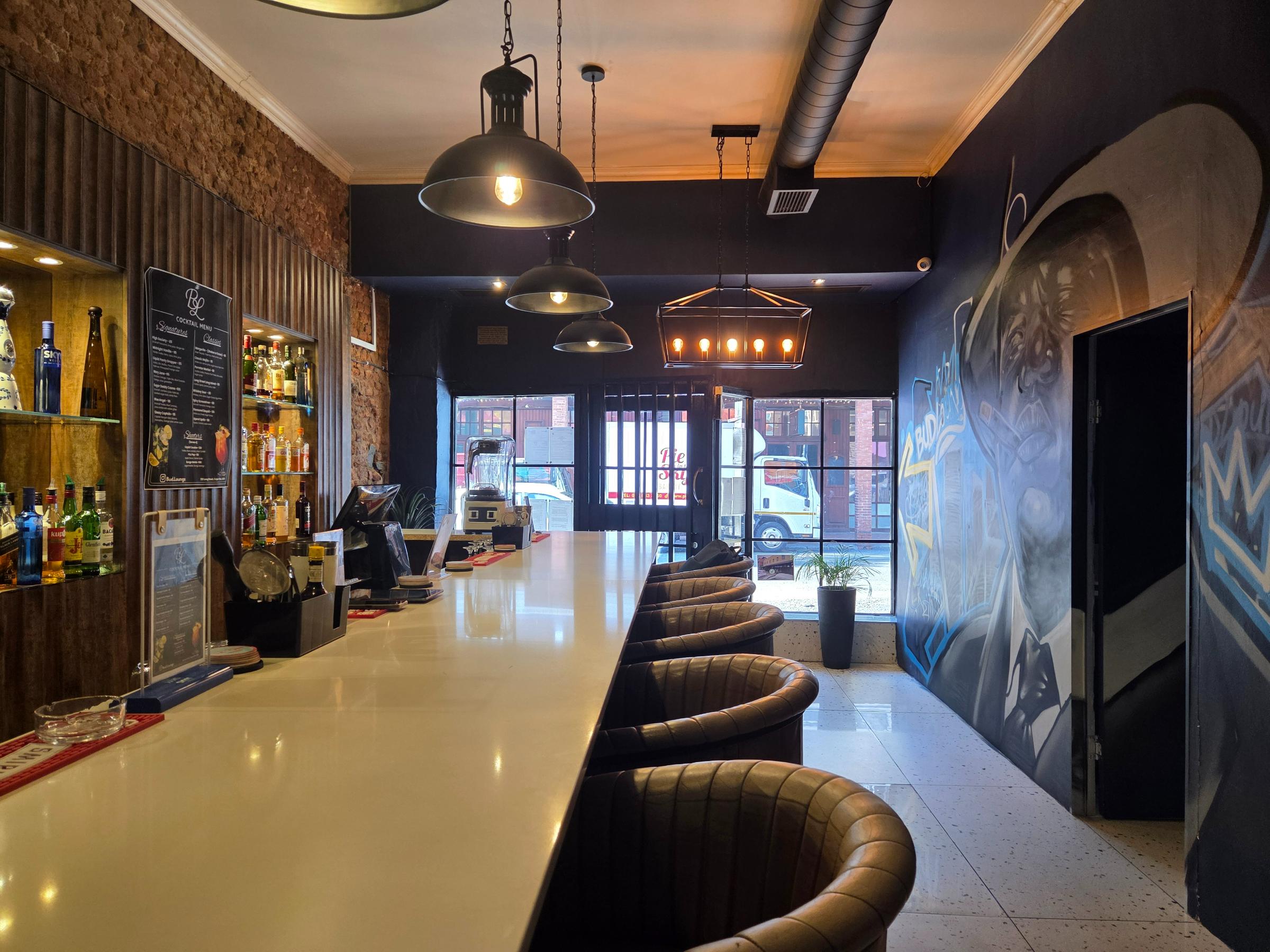 Bud Lounge, CBD