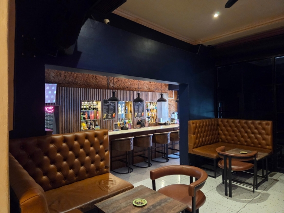 Bud Lounge, CBD
