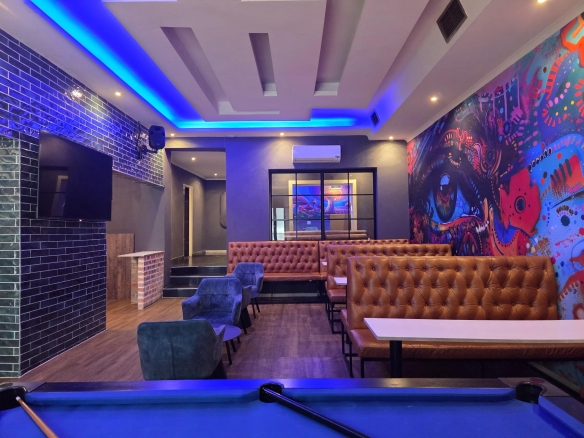 Bud Lounge, CBD