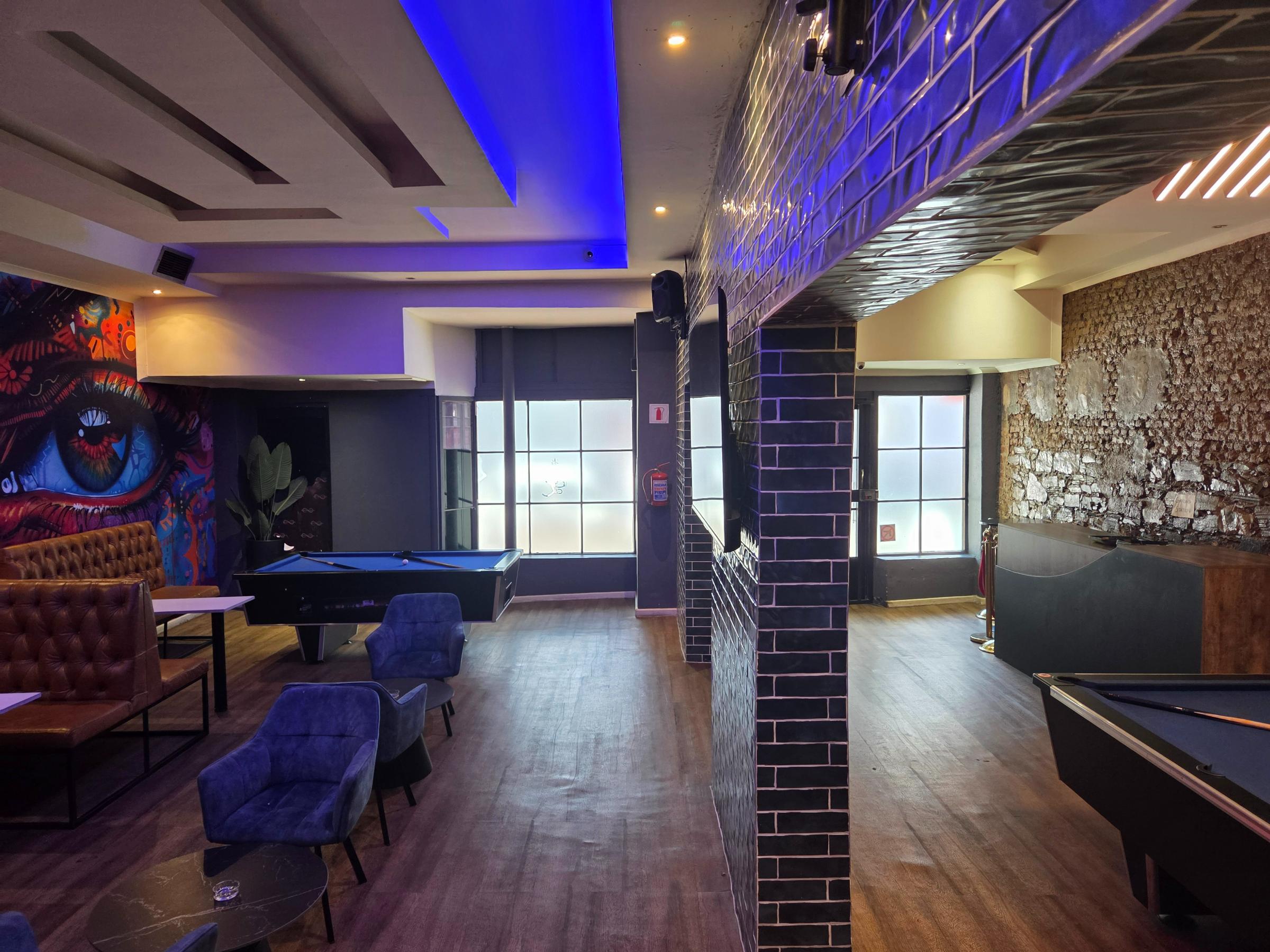 Bud Lounge, CBD